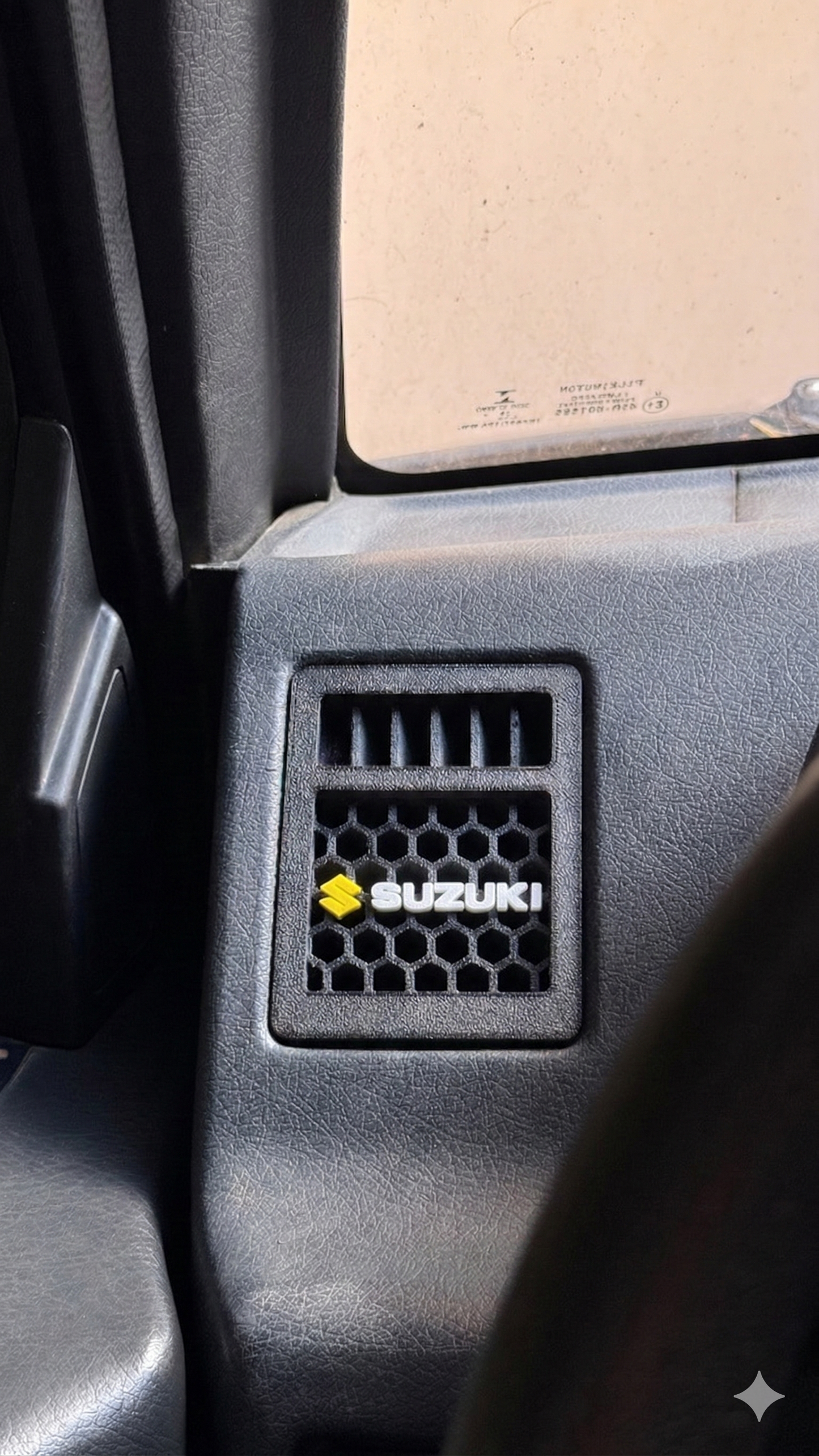 Vent Suzuki Vitara 95'