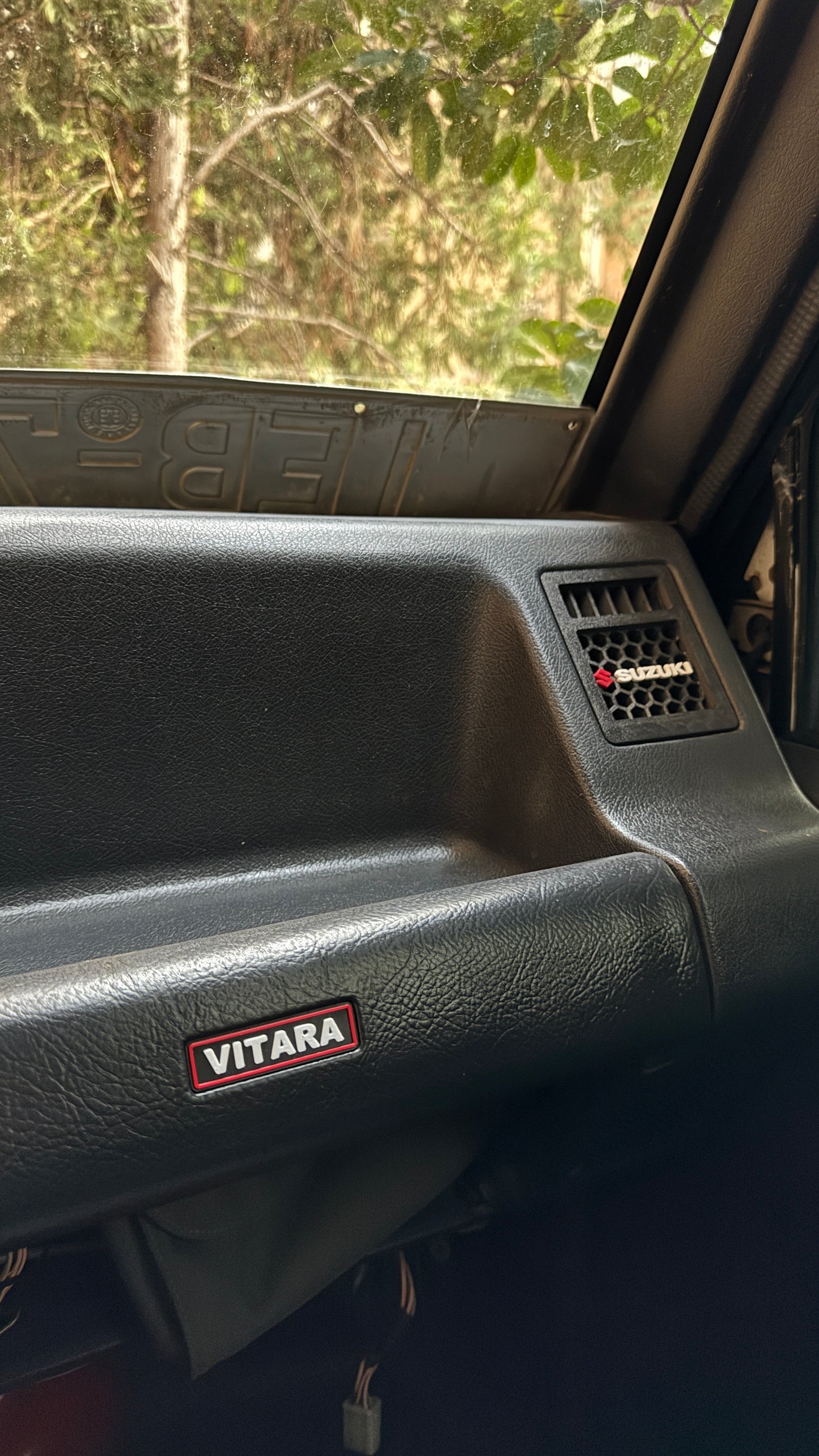 Vitara Sticker