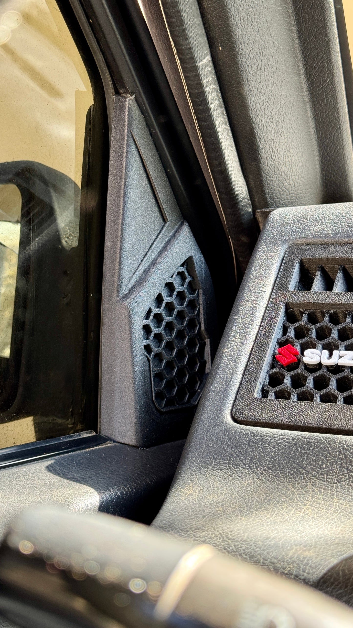 Custom Plastic Cover for Suzuki Vitara