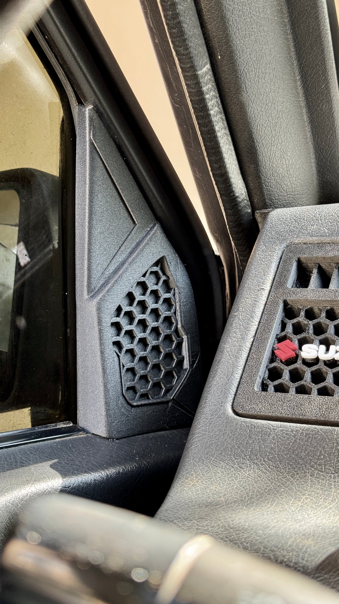 Custom Plastic Cover for Suzuki Vitara