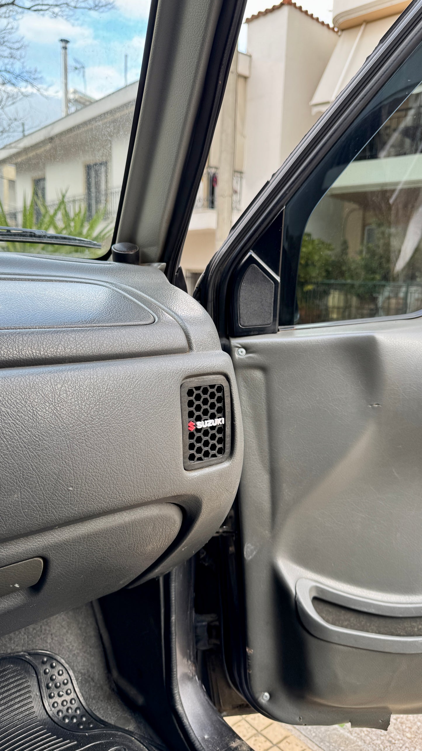 Custom Side Vent Air Grille for Suzuki Vitara 98'