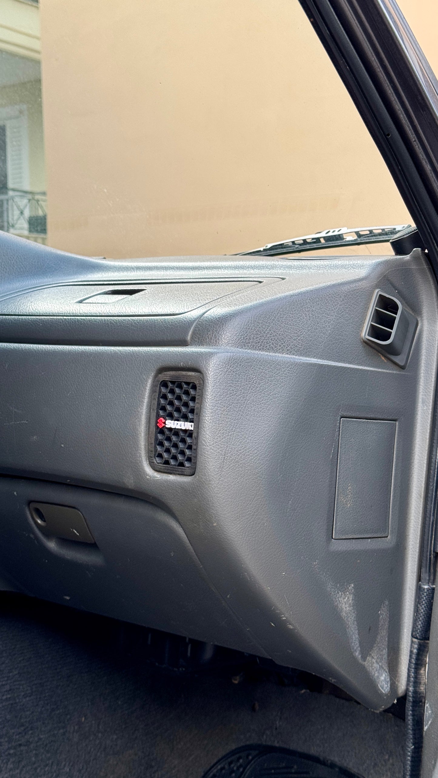 Custom Side Vent Air Grille for Suzuki Vitara 98'